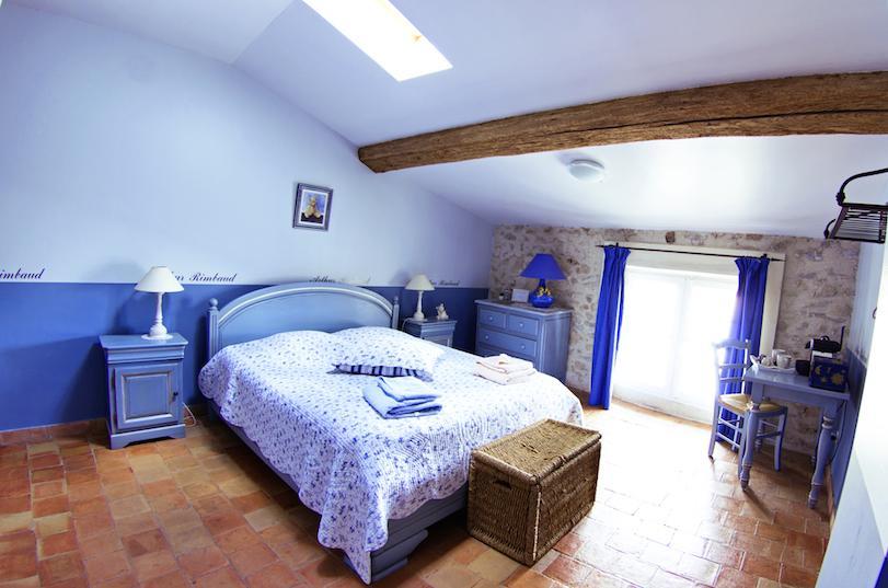 L'Abri Du Poete Bed & Breakfast Besse-sur-Issole Room photo