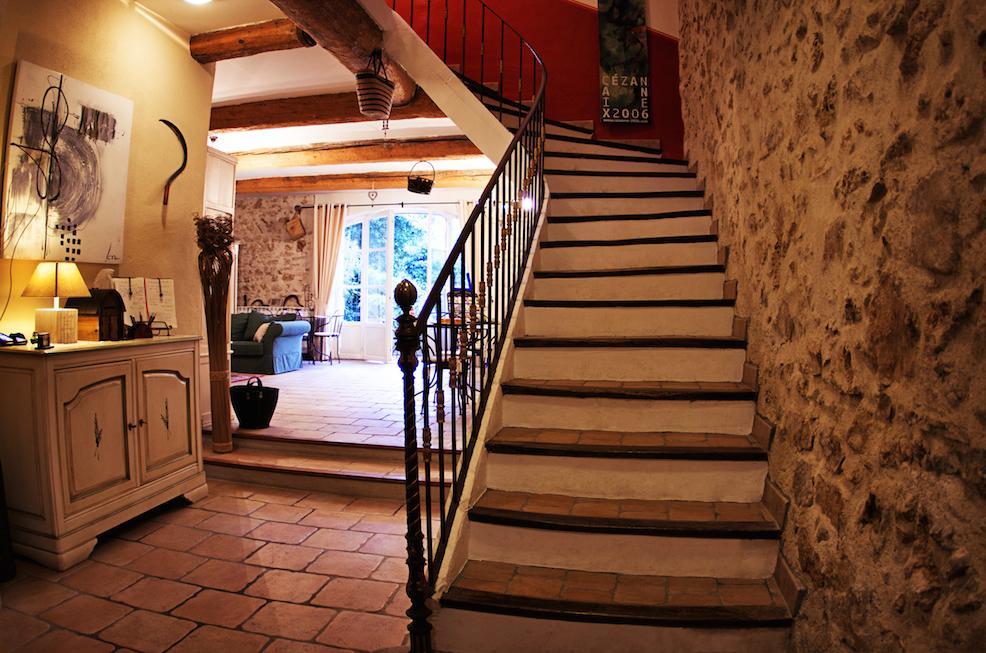 L'Abri Du Poete Bed & Breakfast Besse-sur-Issole Exterior photo