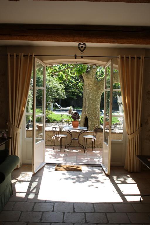 L'Abri Du Poete Bed & Breakfast Besse-sur-Issole Exterior photo