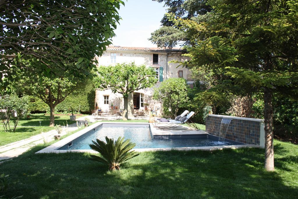 L'Abri Du Poete Bed & Breakfast Besse-sur-Issole Exterior photo